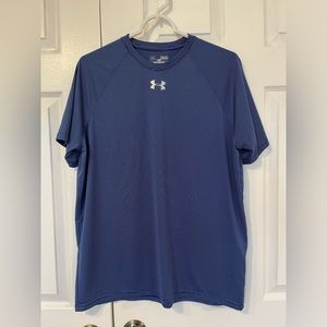 Under Armour  size medium men’s EUC